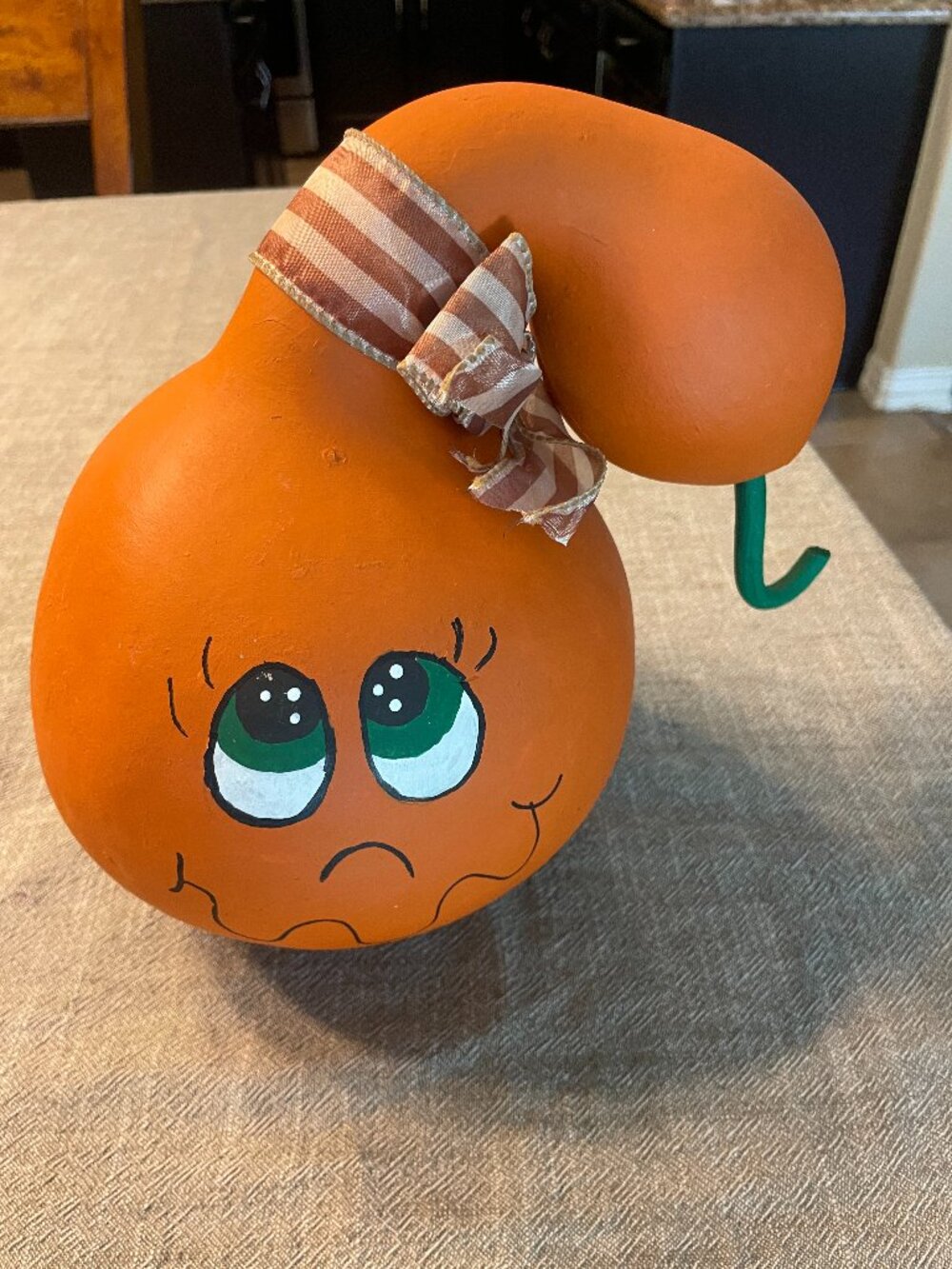 Real Hand Painted Gord Made to Look Like a Pumpkin W/Face 9" x 6"
